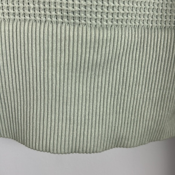 Aerie Offline Main Squeeze Seamless Waffle Cropped Henley Long Sleeve Top XL - Picture 11 of 13